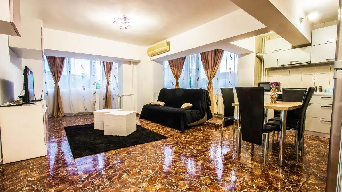 CITY CENTER Bulevard Unirii SPACIOUS Apartment — 4