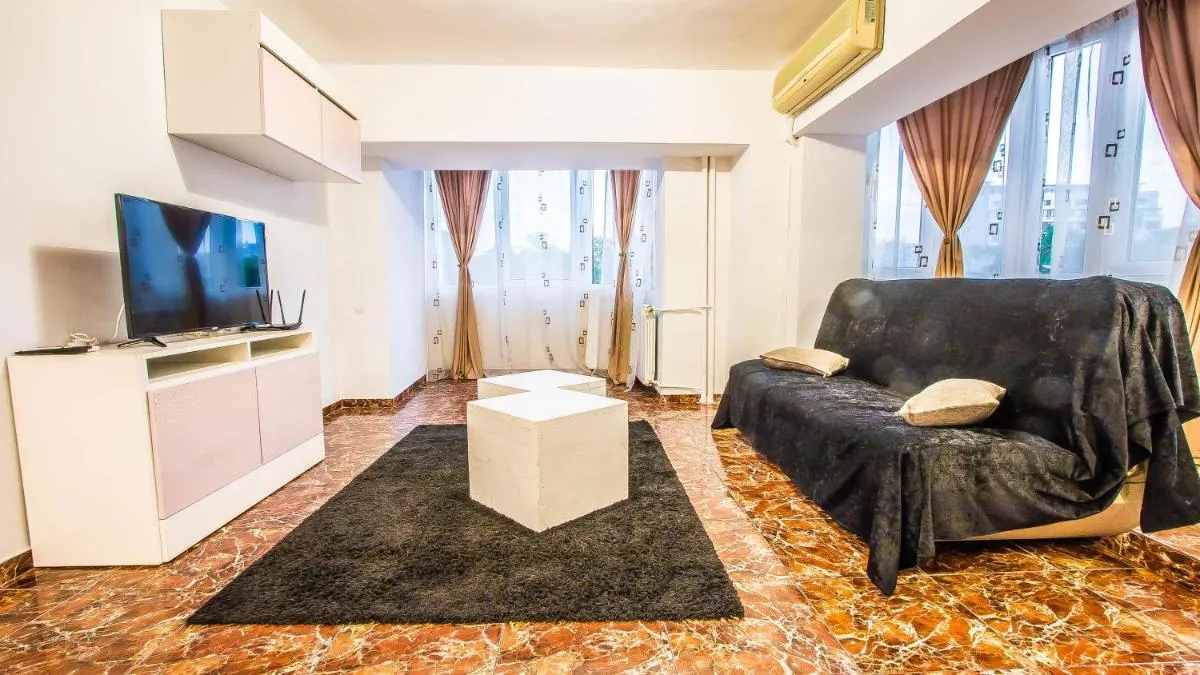 CITY CENTER Bulevard Unirii SPACIOUS Apartment — 5