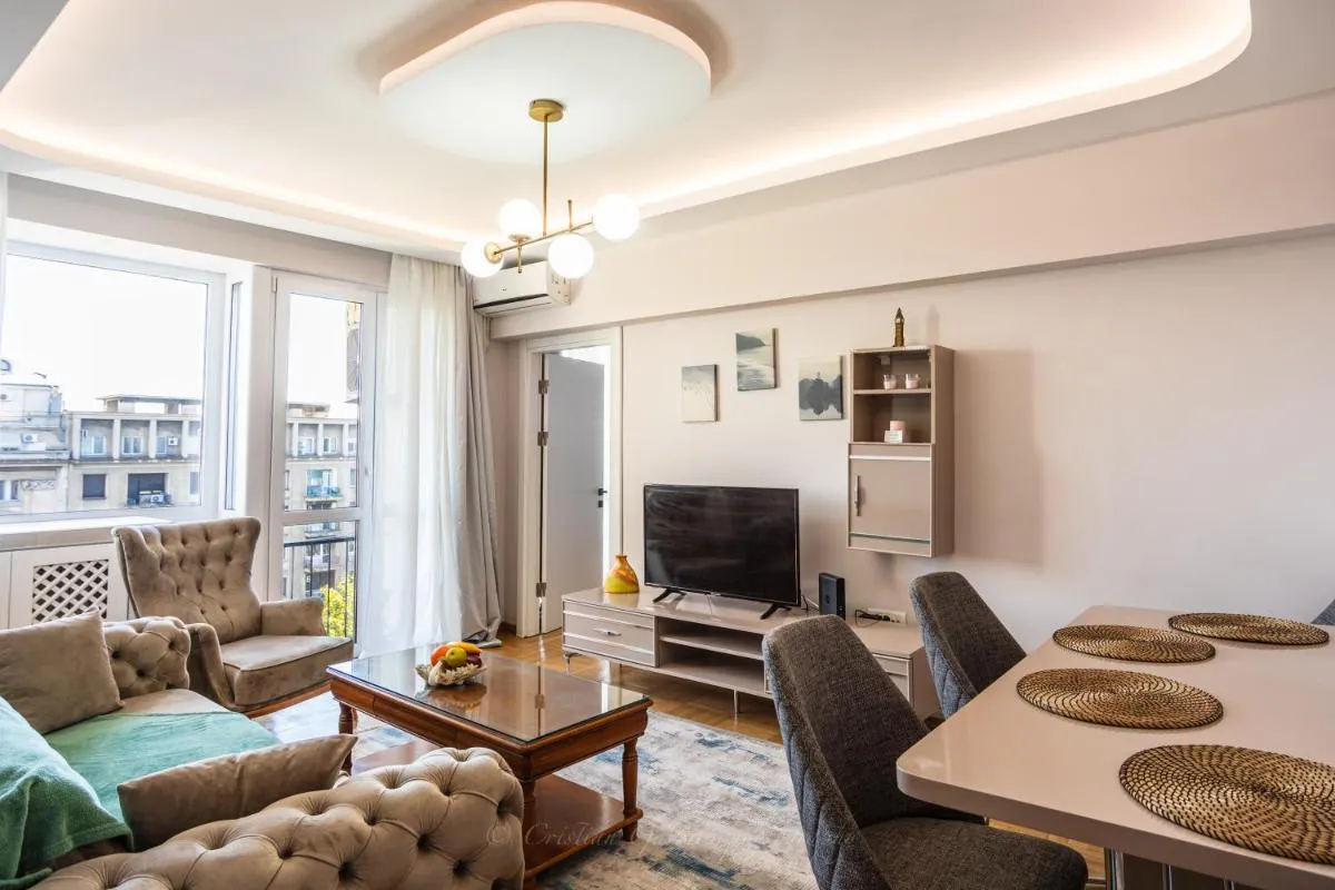 Central Accommodation on Magheru Boulevard — 3