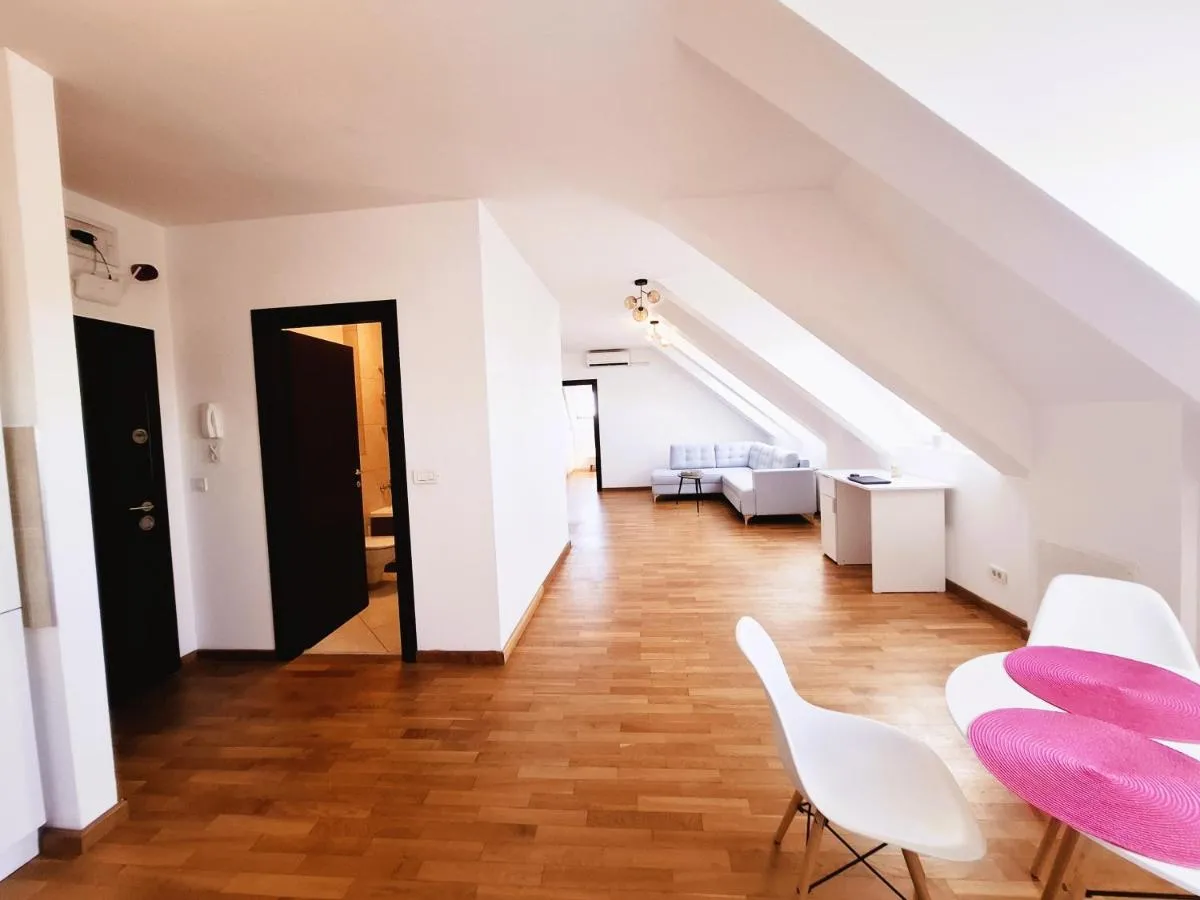 Central Skylight Suites Grand — 5