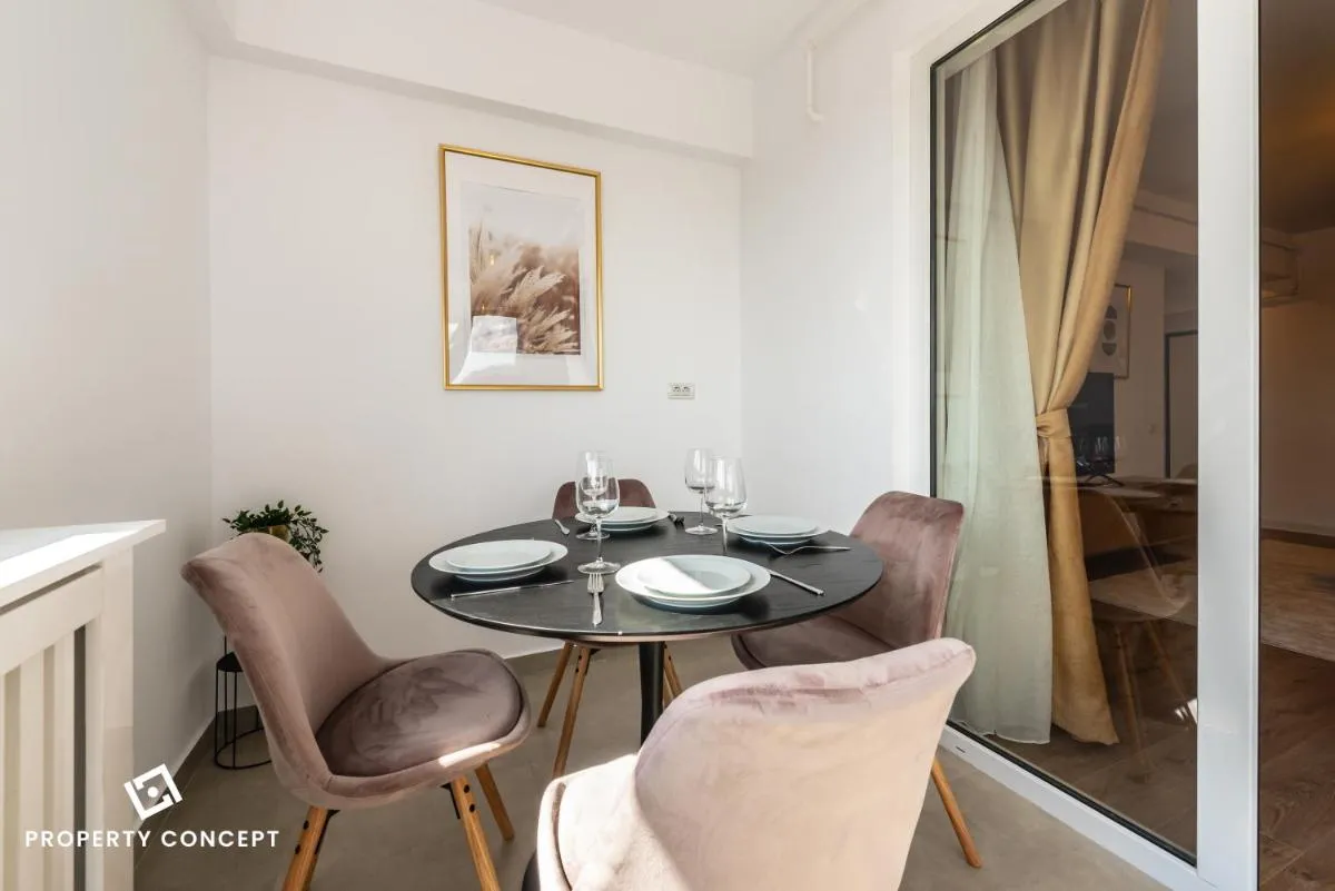 Central Spacious Apartment 1022 — 3