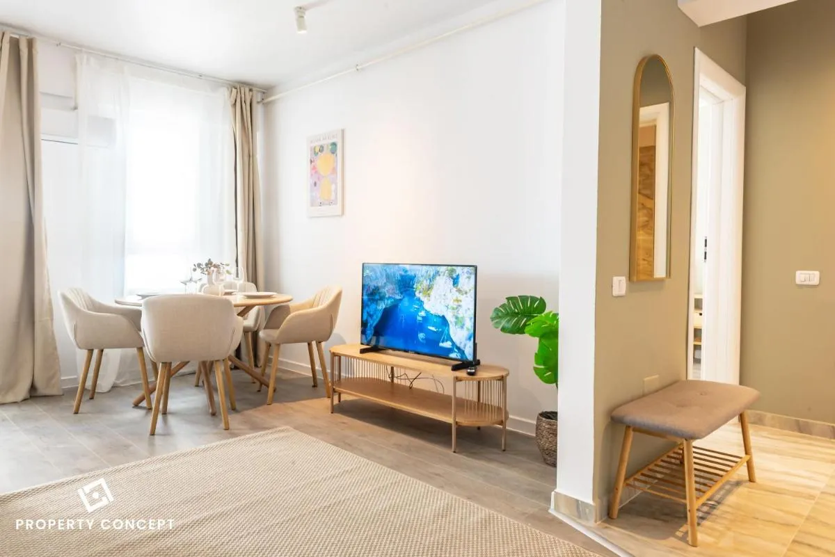 Central Spacious Apartment 513 — 2