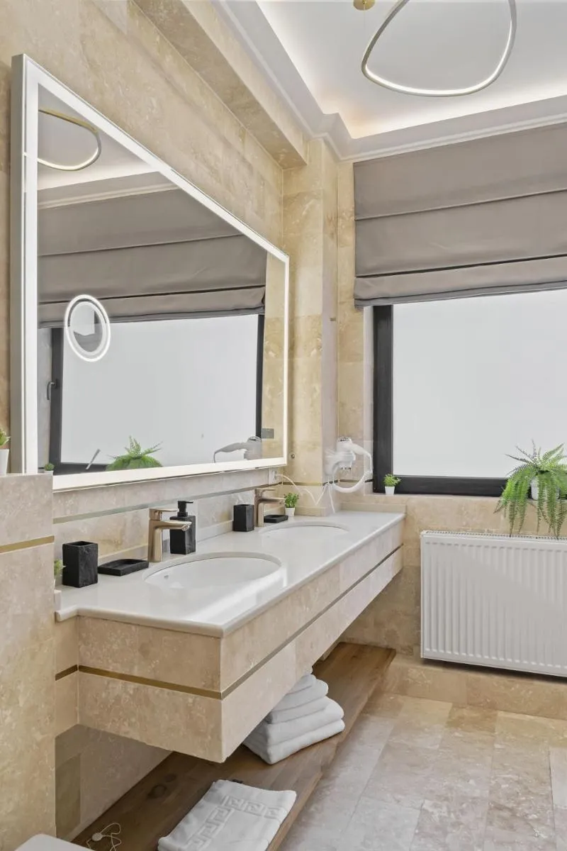 Central Two rooms apartment The Paradise of lights — 4