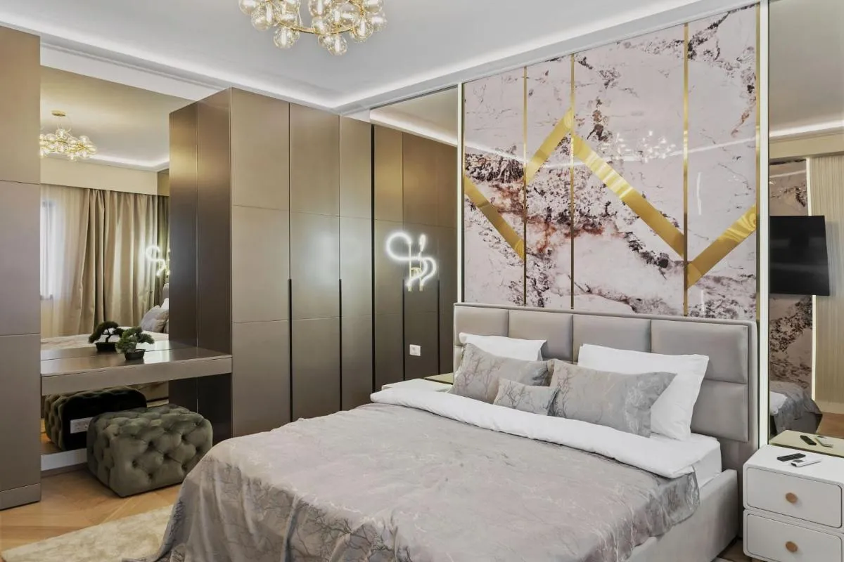 Central Two rooms apartment The Paradise of lights — 2