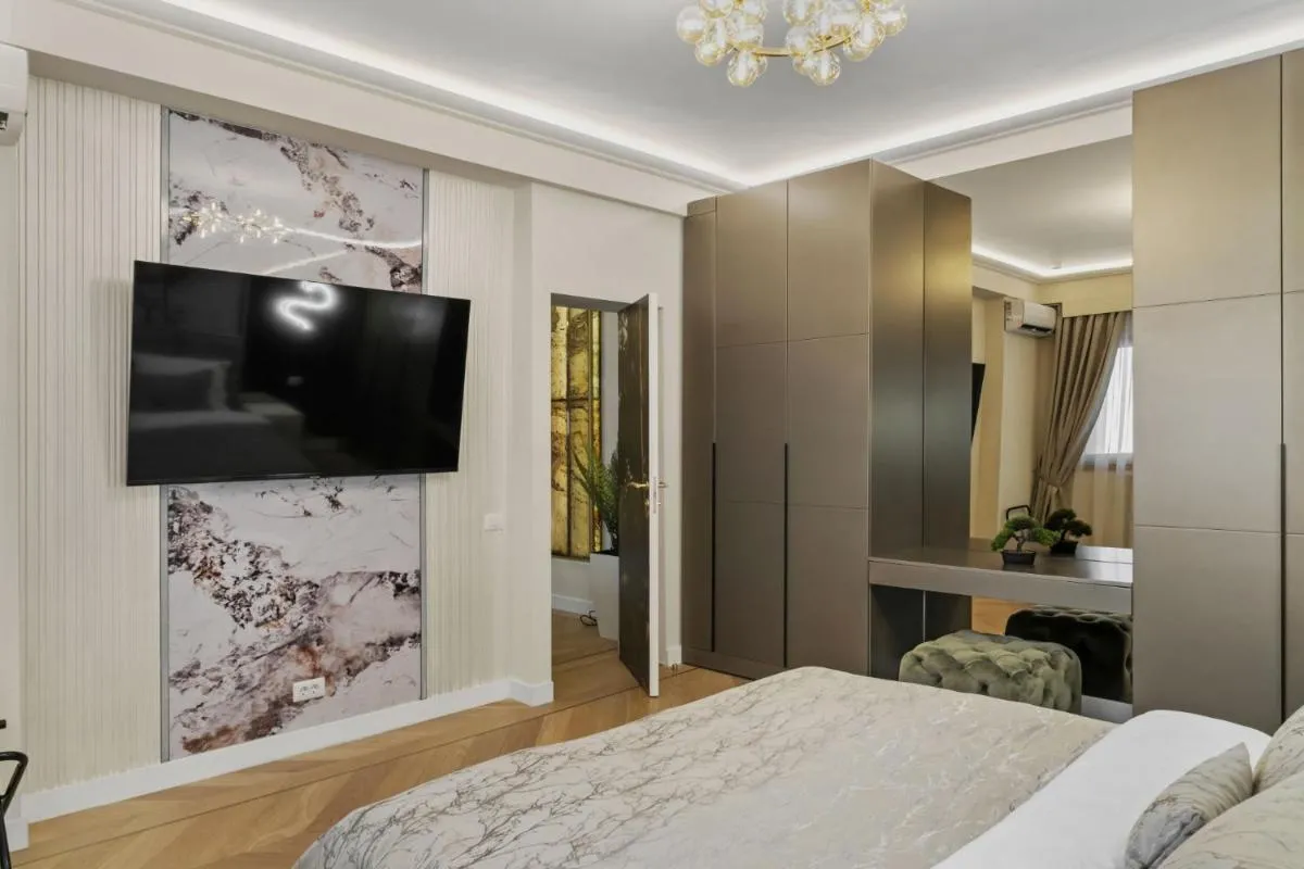 Central Two rooms apartment The Paradise of lights — 5