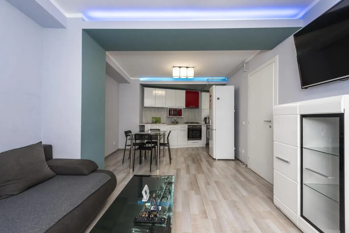 Central Unirii – Deluxe Apartments — 3