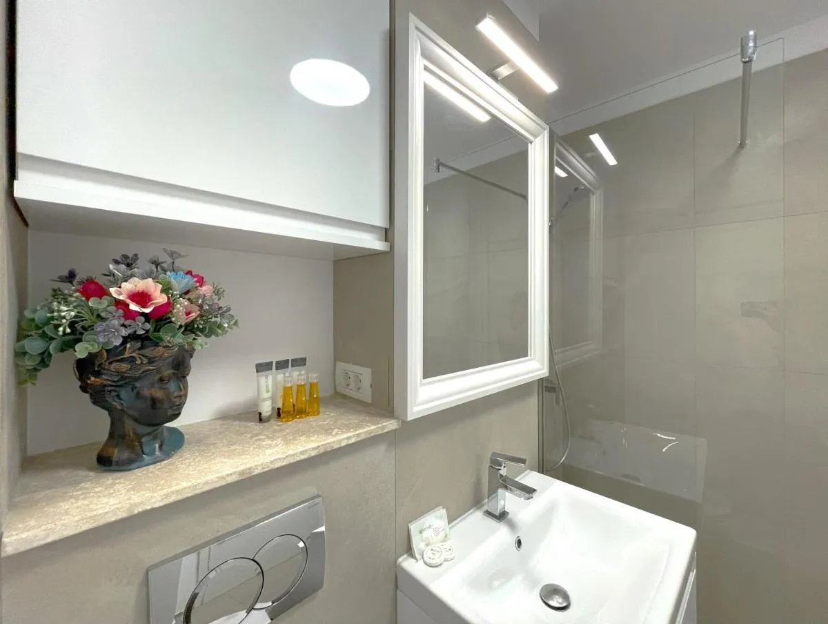 City Centre Residence with AC — 5