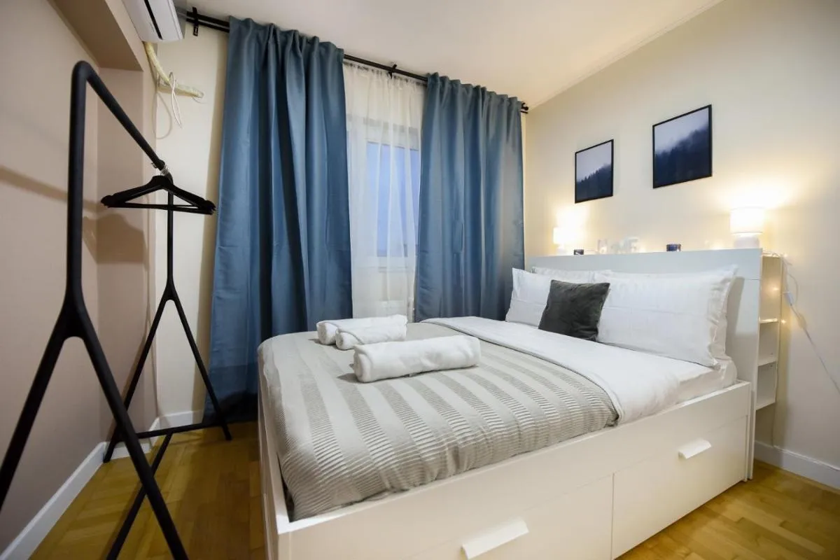 City Living at Its Best – Spacious 2 BR Apartment on Calea Victoriei — 4