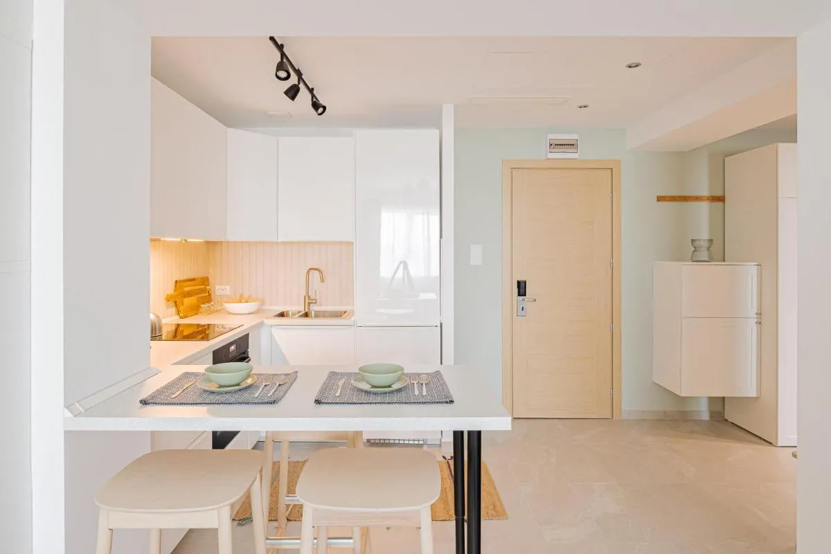 Deluxe Apartments & Studio With Many Facilities — 5