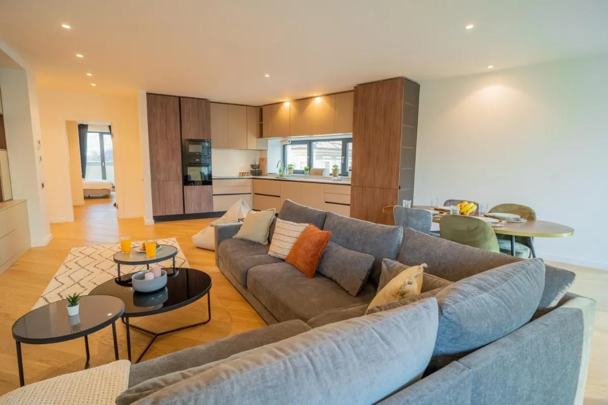 Designer Apartment in Aviatiei Tower — 3