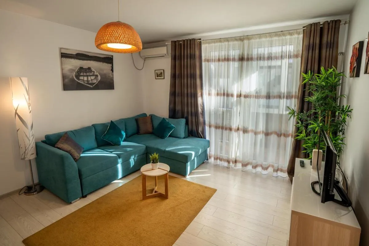 Downtown, Ideal for Longer stays, Family friendly Apartment – NB73A — 2