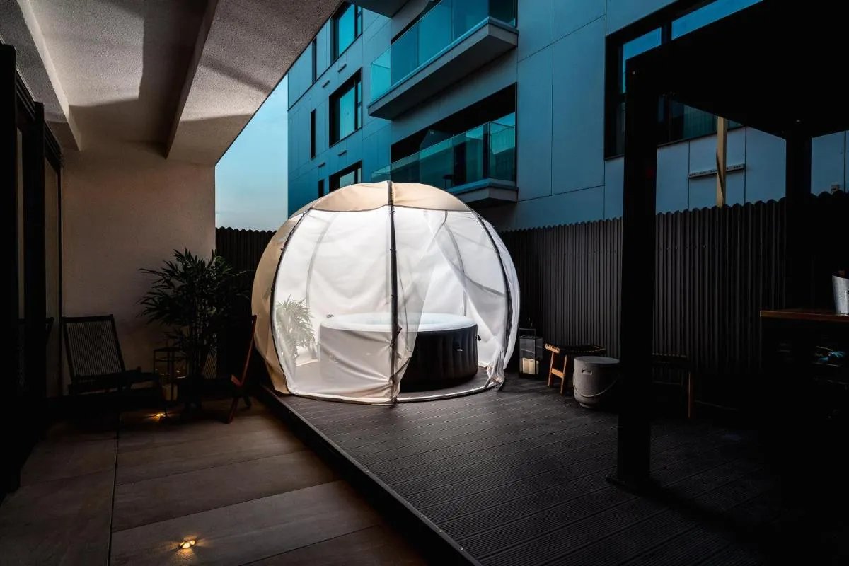 Downtown Scandinavian Igloo with Jacuzzi&Garden — 5