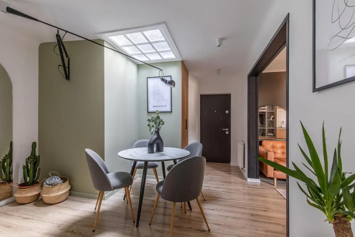 Downtown Story by CityLife Suites — 2