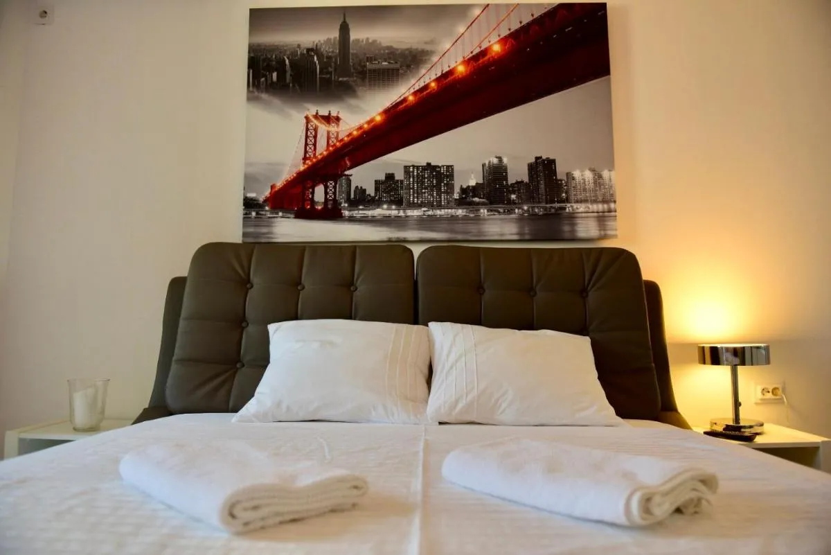 Eric Apartment — 2
