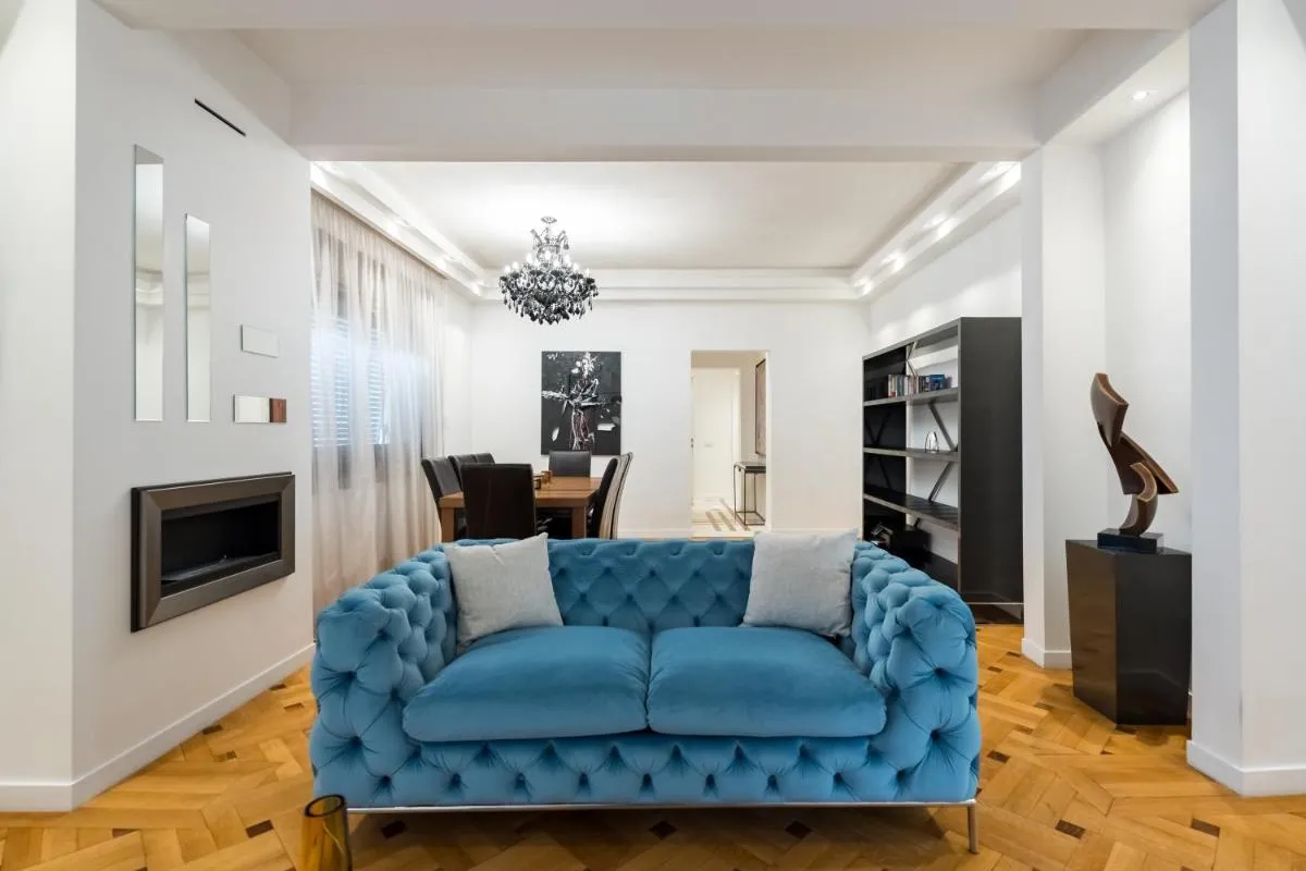 Esop I Dorobanți — 3