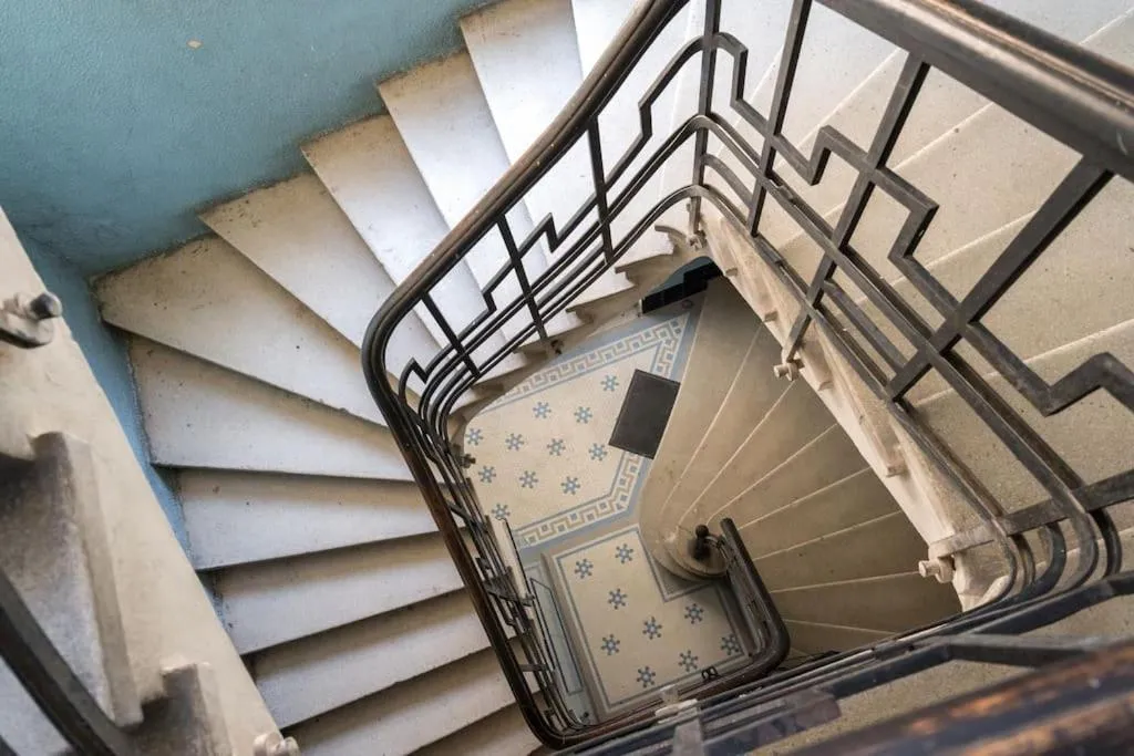 Exquisite Art Deco 2BR Apartment Prime Location — 2