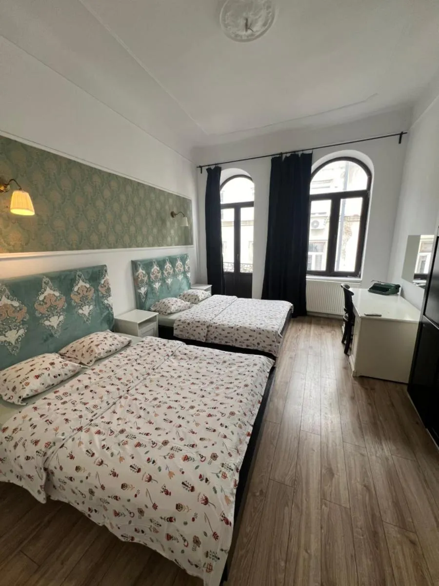 Fancy Apartment Old Town Bucharest — 2