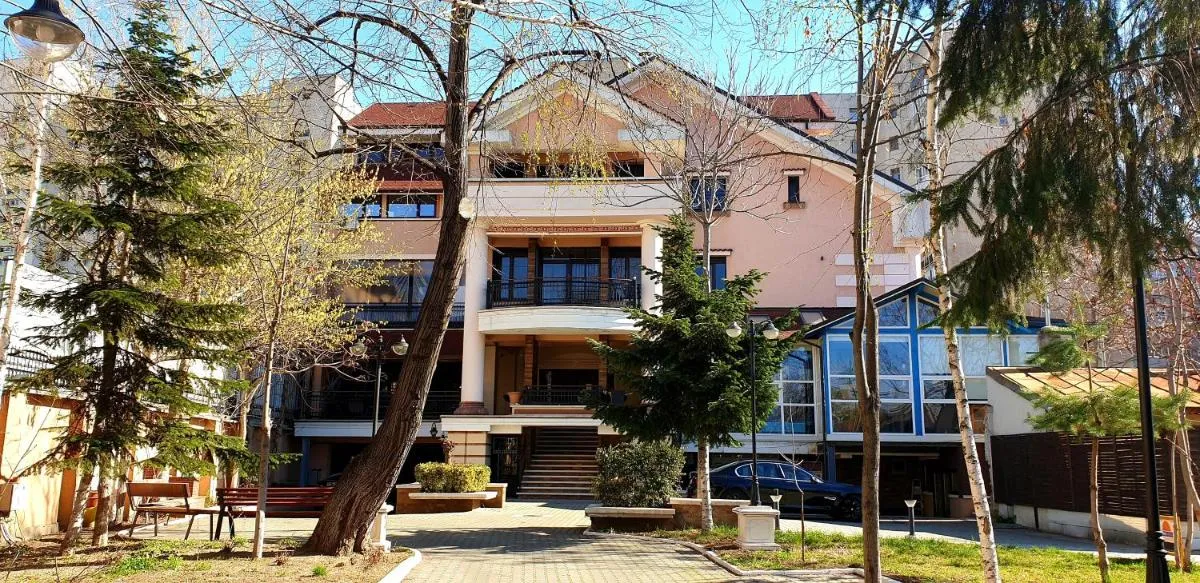 Francesca Residence — 2