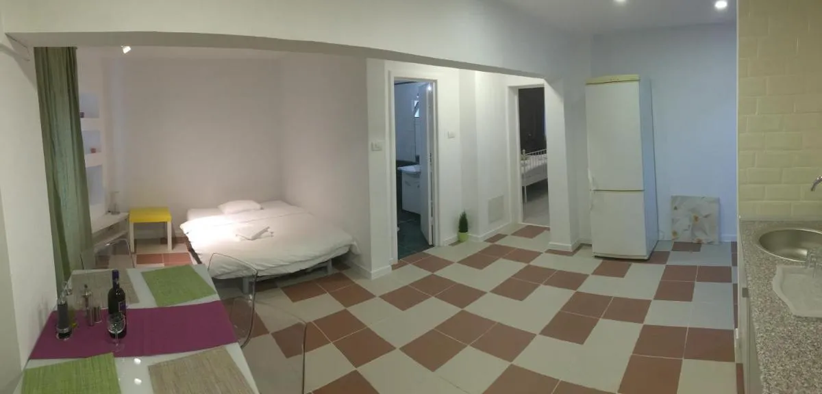 Green Apartment 4 Mircea Voda — 3