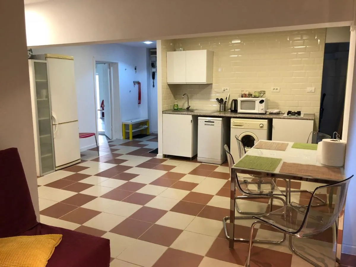 Green Apartment 4 Mircea Voda — 4