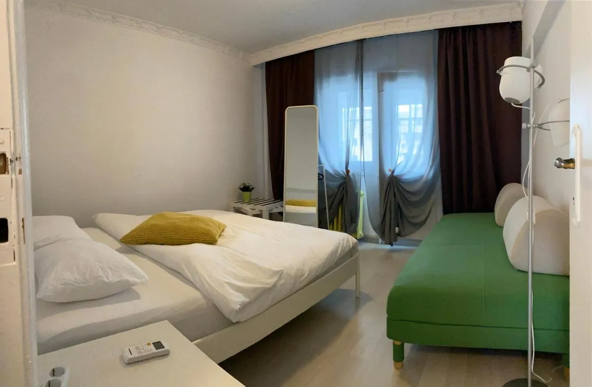 Green Apartment 4 Mircea Voda — 2