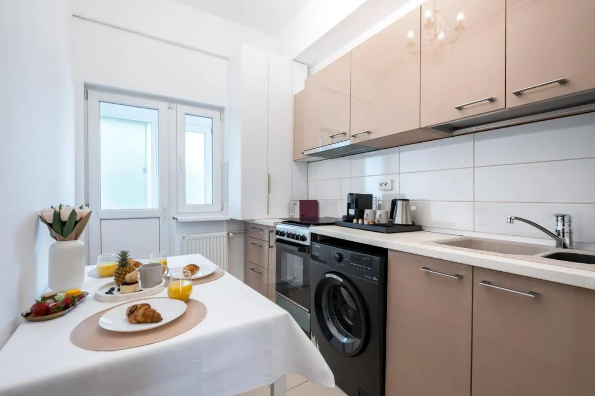 HIGHLINE DOWNTOWN Residences 6 Persons Family Apartment — 4