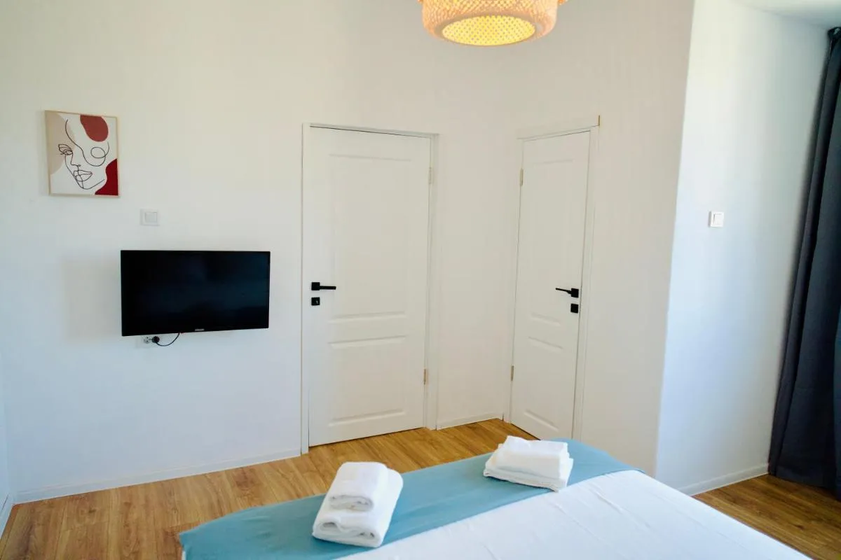 Hacienda Romana – Rooftop Downtown Apartment — 3