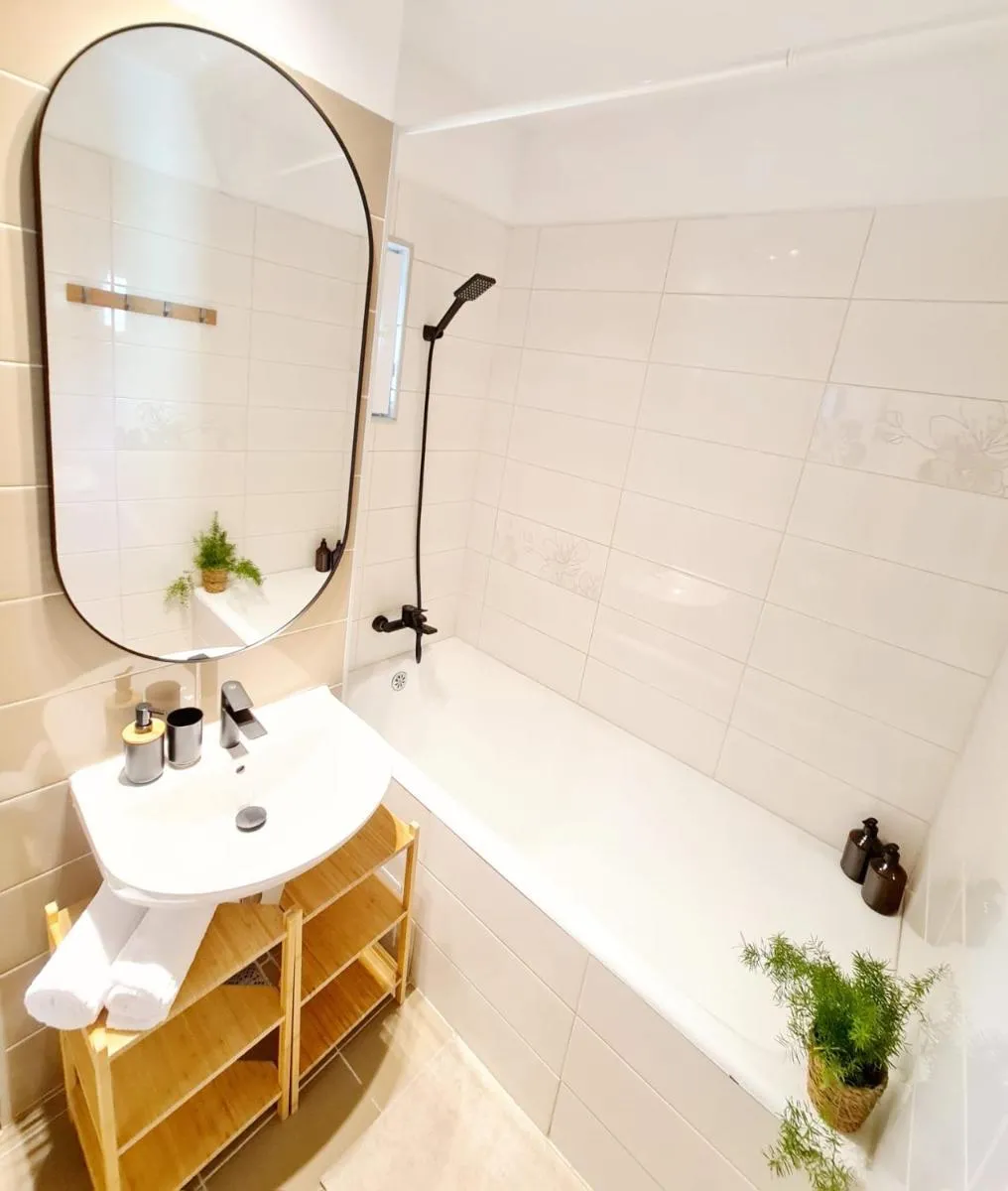 Harmony Plaza Apartment 2BR — 4