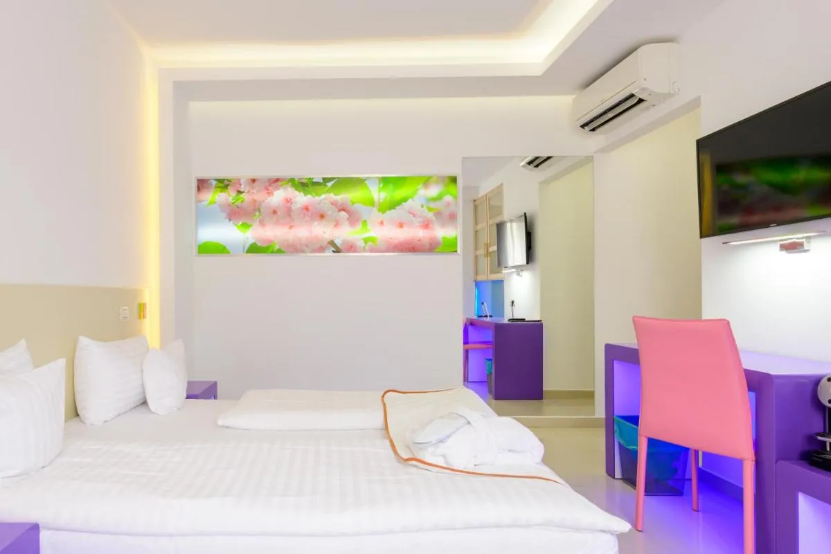 Hotel Christina Plus — 2