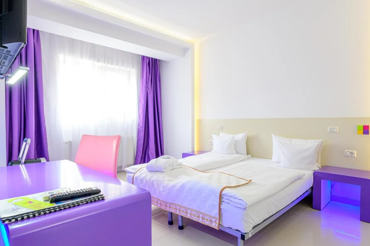 Hotel Christina Plus — 4