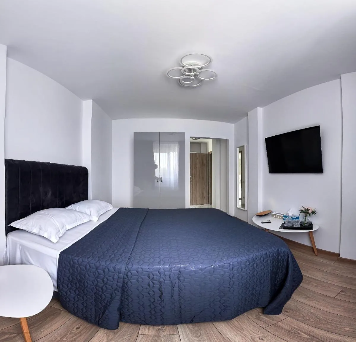 Hotel Emma — 5