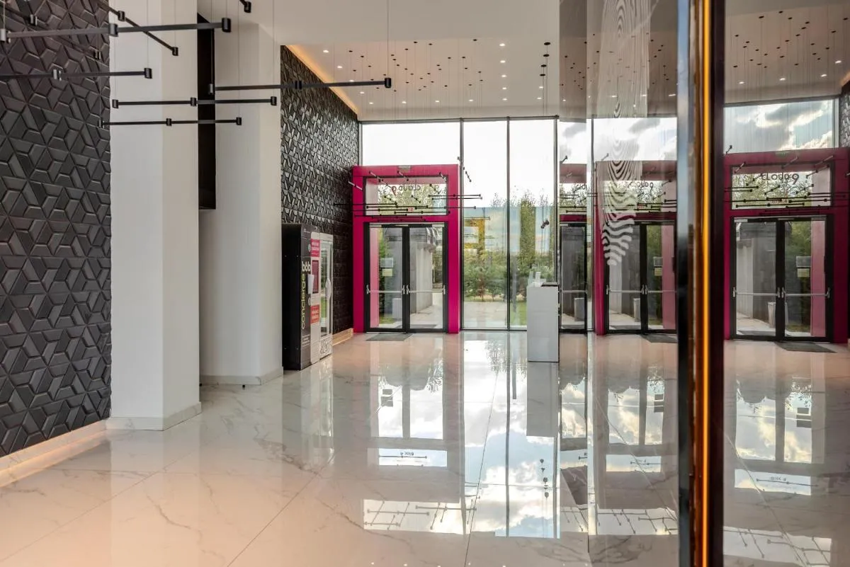 Infinite Horizons – Modern Living in North Business District — 4