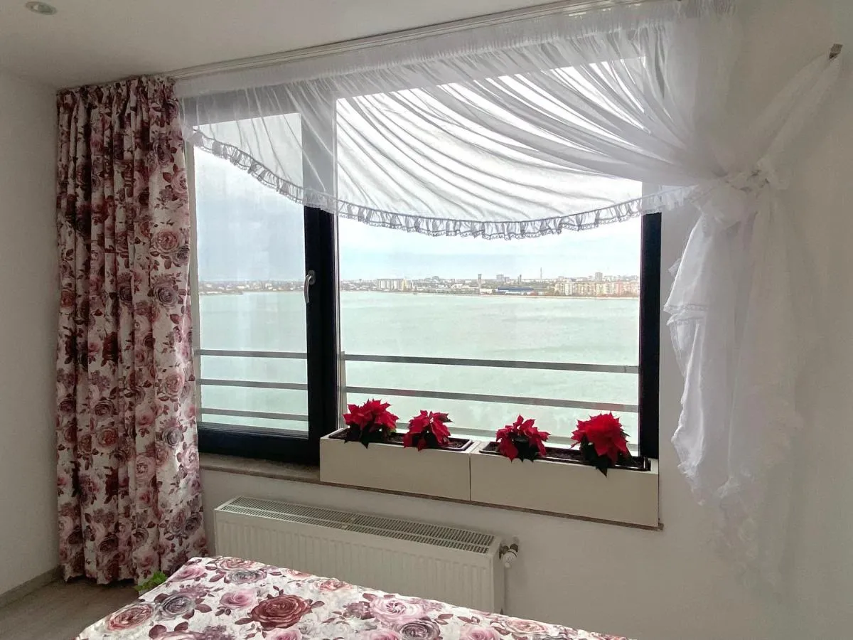 Lake House – Bucuresti — 3