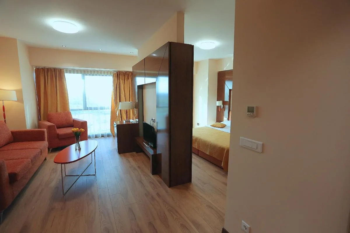 Lake View Aparthotel — 2