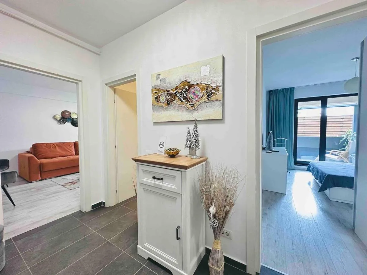Lazo Two Room- Luxury Apartment — 3
