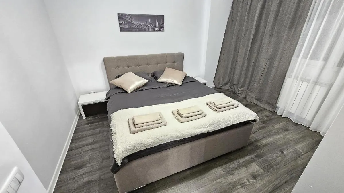 Like Home Elisabeta — 2