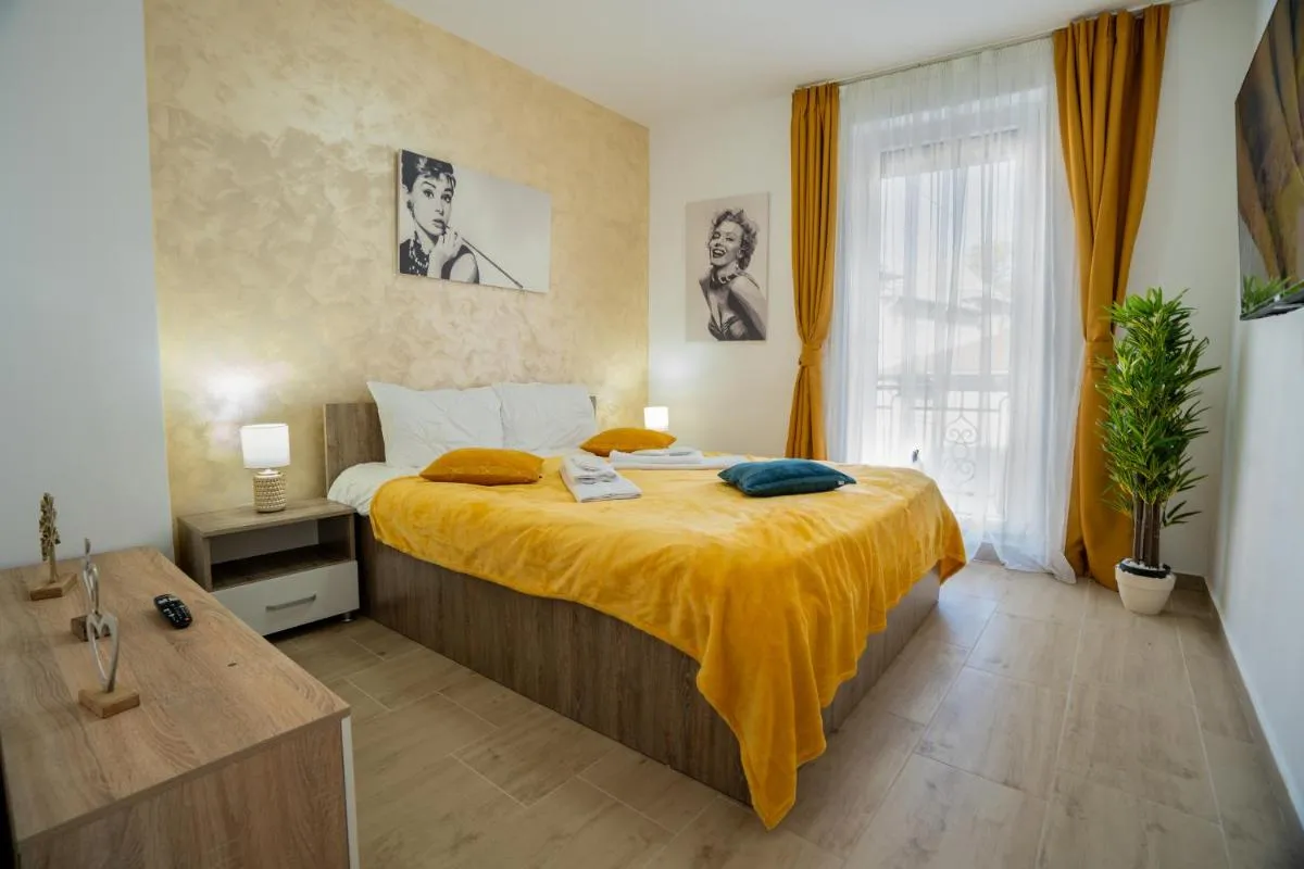 Lovely New Balcony Apartment Cismigiu Park – POP5 — 2