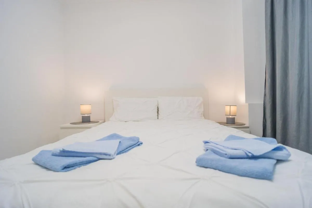 Luxury 2BR On Decebal Avenue — 2