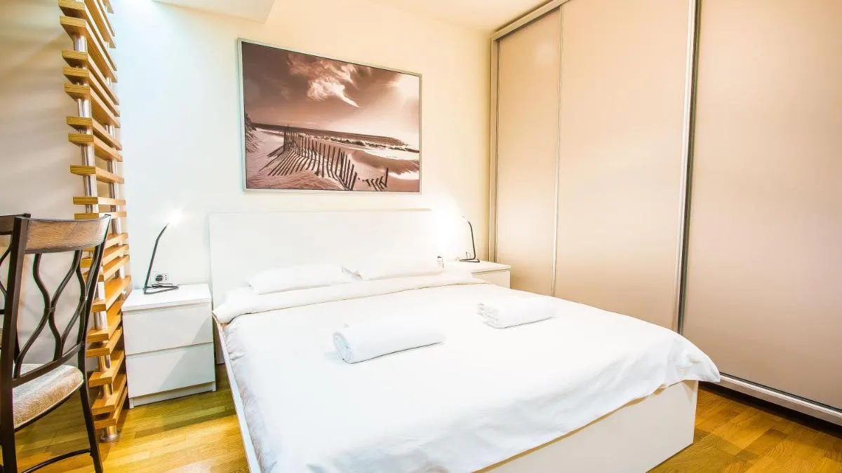 Luxury Apartment Bucharest Mall area — 5