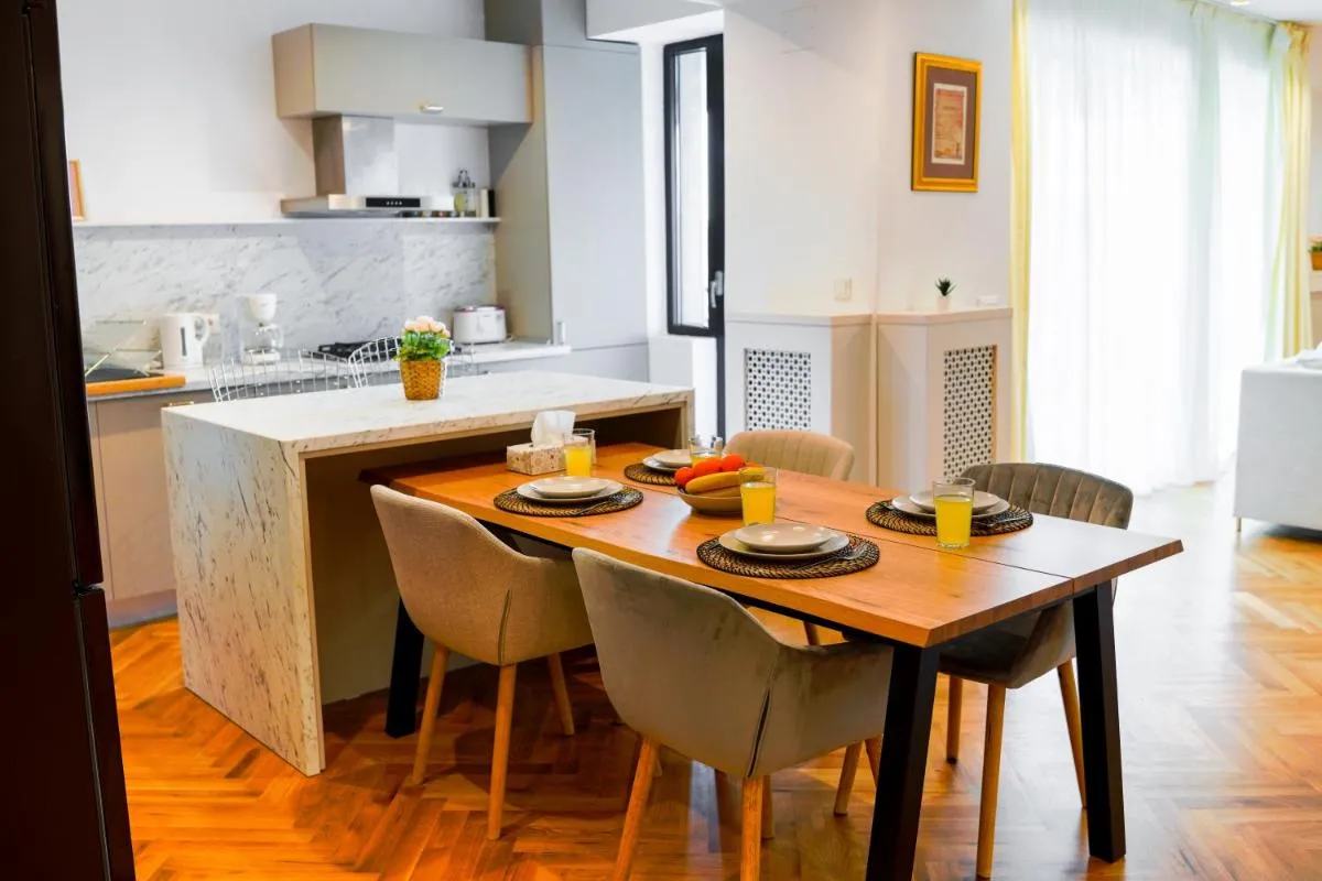 Luxury Central Park Apartment — 3