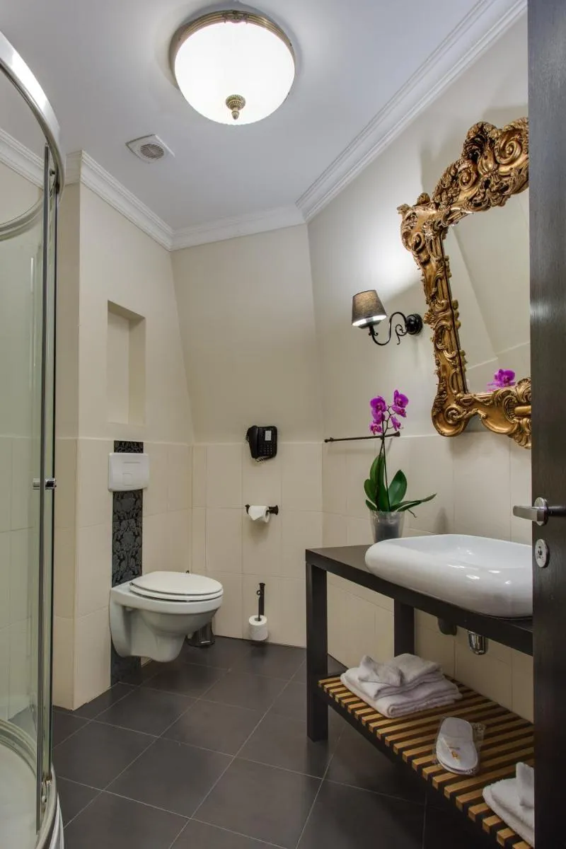 MOXA Bucharest Boutique Hotel — 4