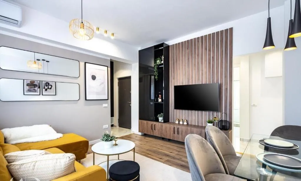 Majestic Apartament with View in Magheru — 2