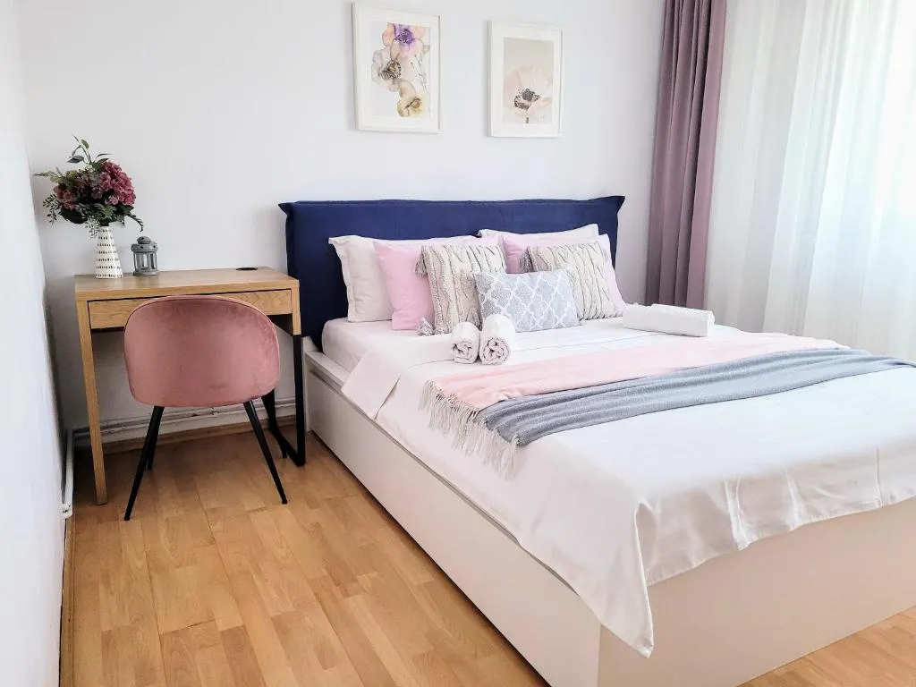 Modern Comfort in Obor, walk to Markets & Metro
