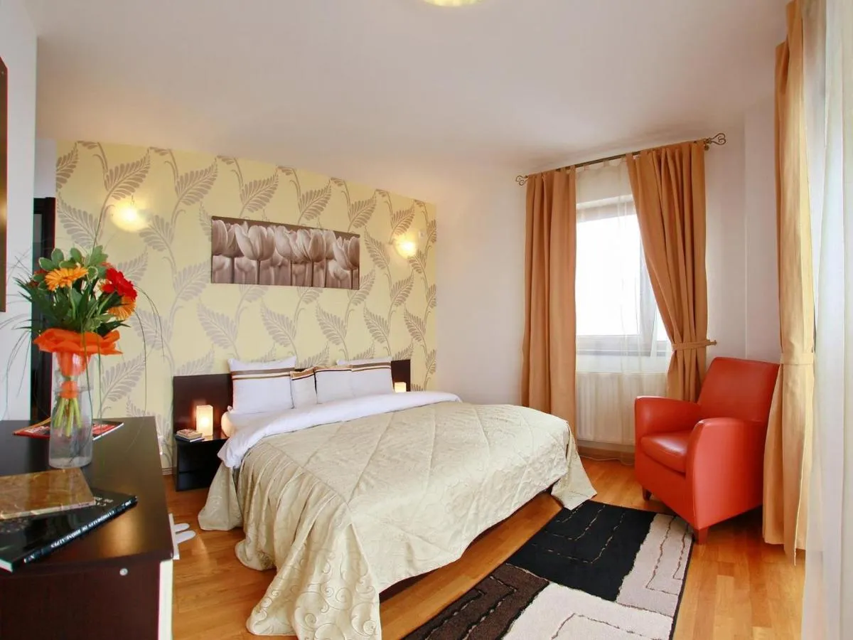 Monte Carlo Palace Suites — 3