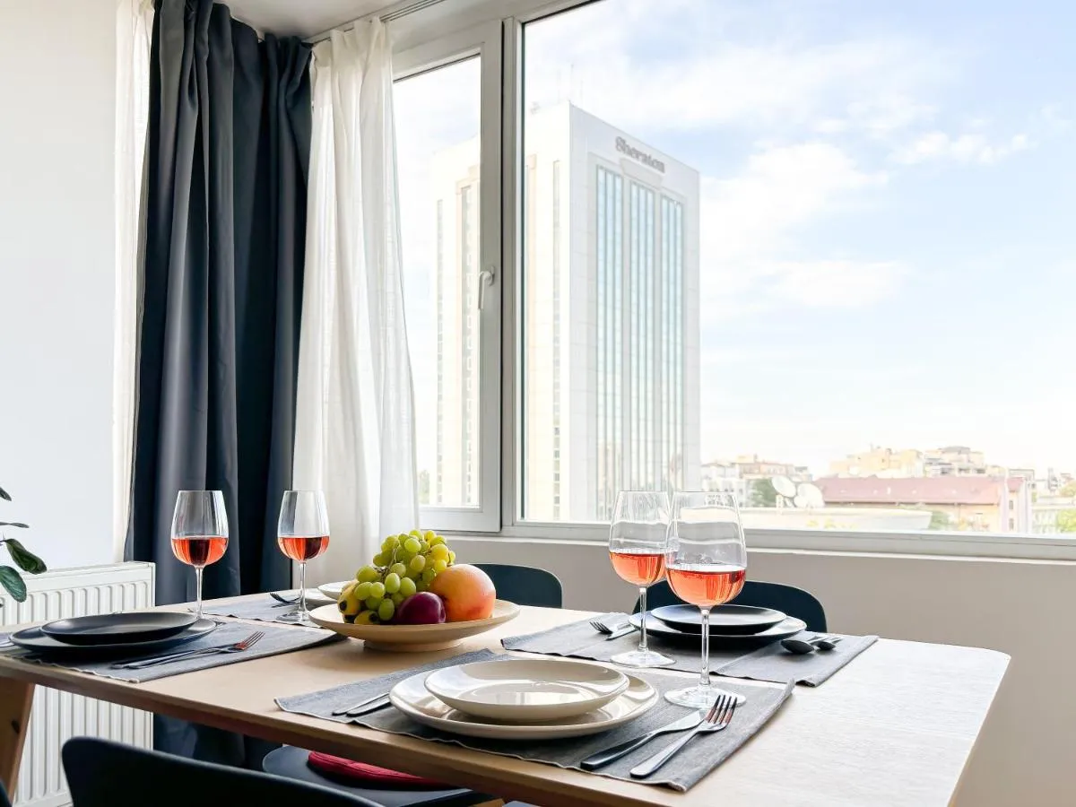 NEW Bright 2BR Flat Top Location Piata Romana — 4
