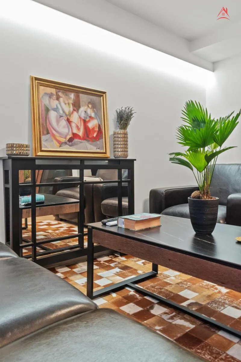 NOA Boutique Beautiful Penthouse with Private Parking — 4