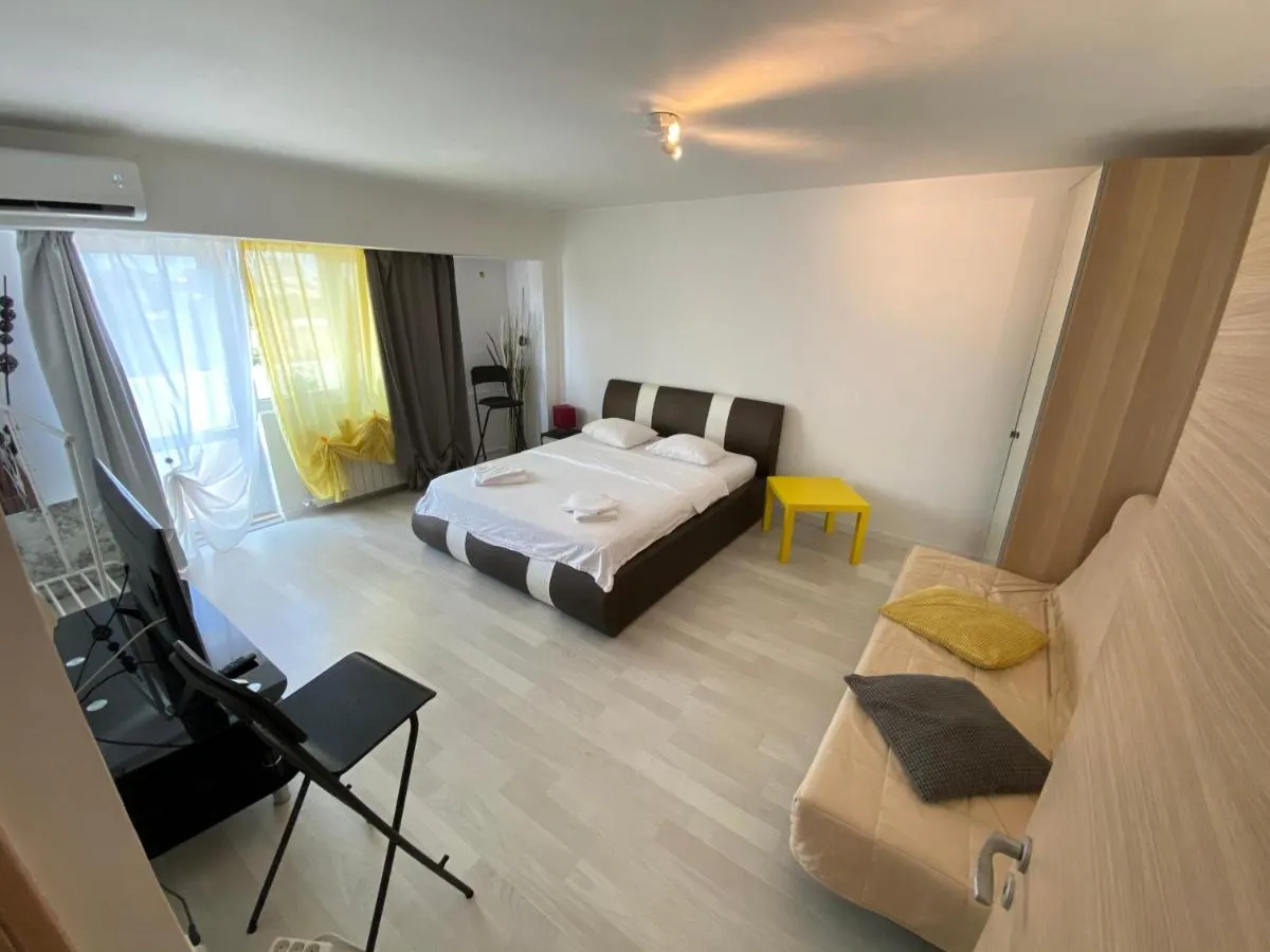New Green Apartment Studio 1 — 5