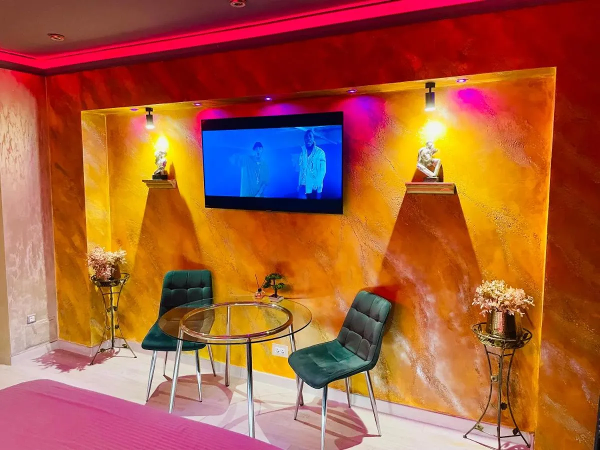 Nubia Studio — 3