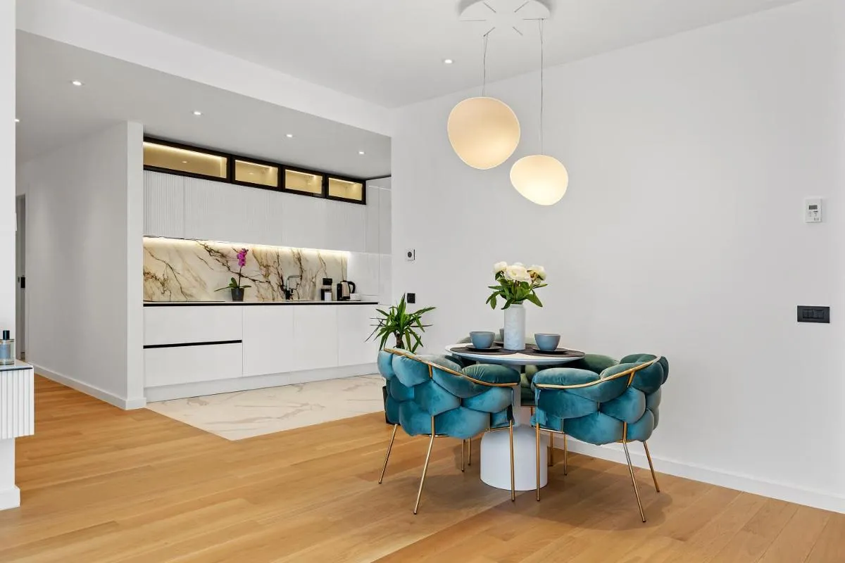 ONE H Luxury Apartment — 4