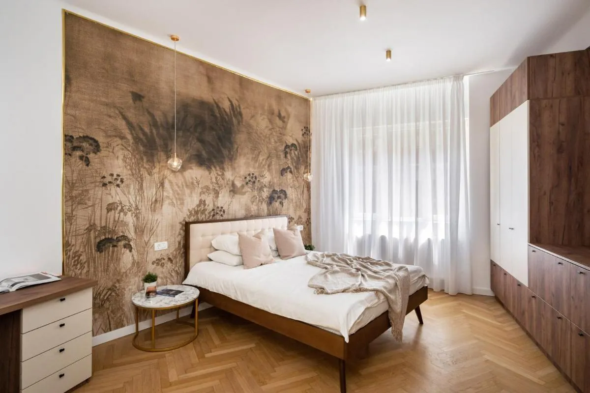 Old Town Bucharest, Luxury 2 Bedrooms Apartment — 4
